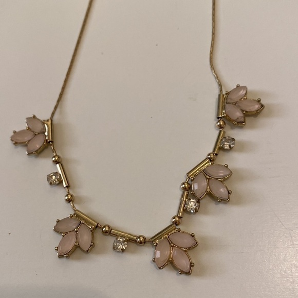 Beautiful Necklace. - Picture 3 of 6